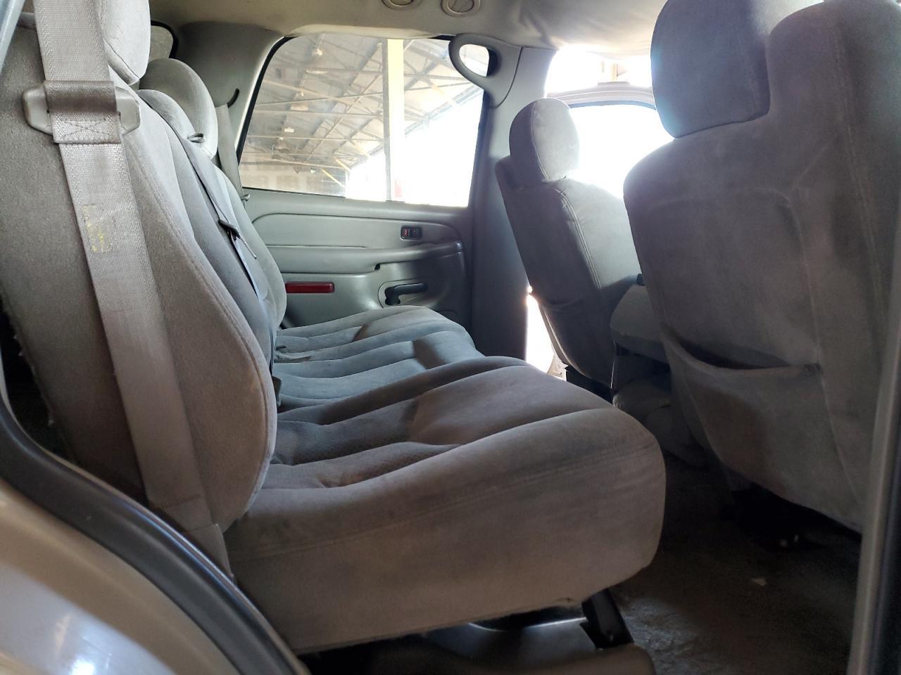 2006 Chevrolet Tahoe - Image 11