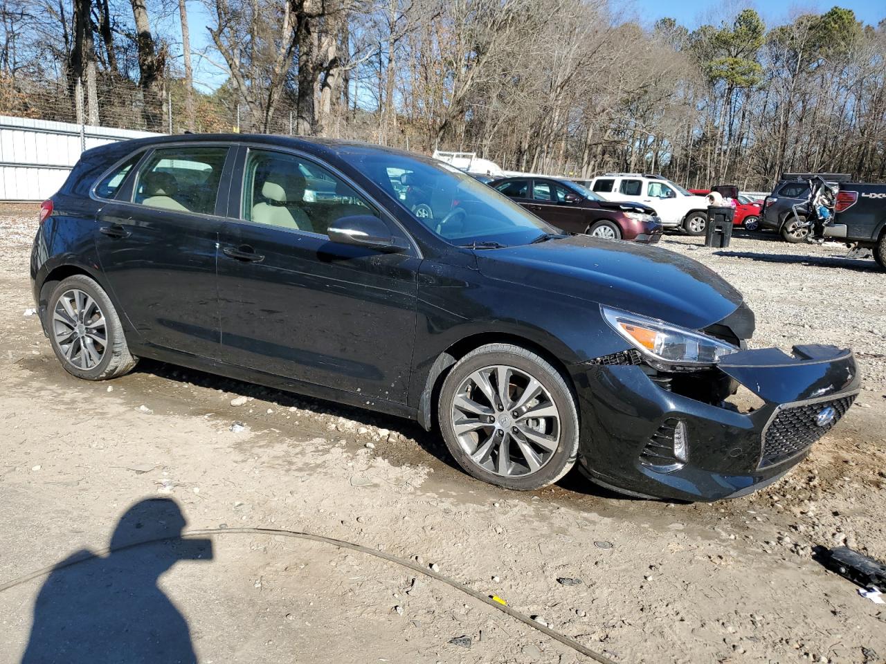 2020 Hyundai Elantra - Image 4