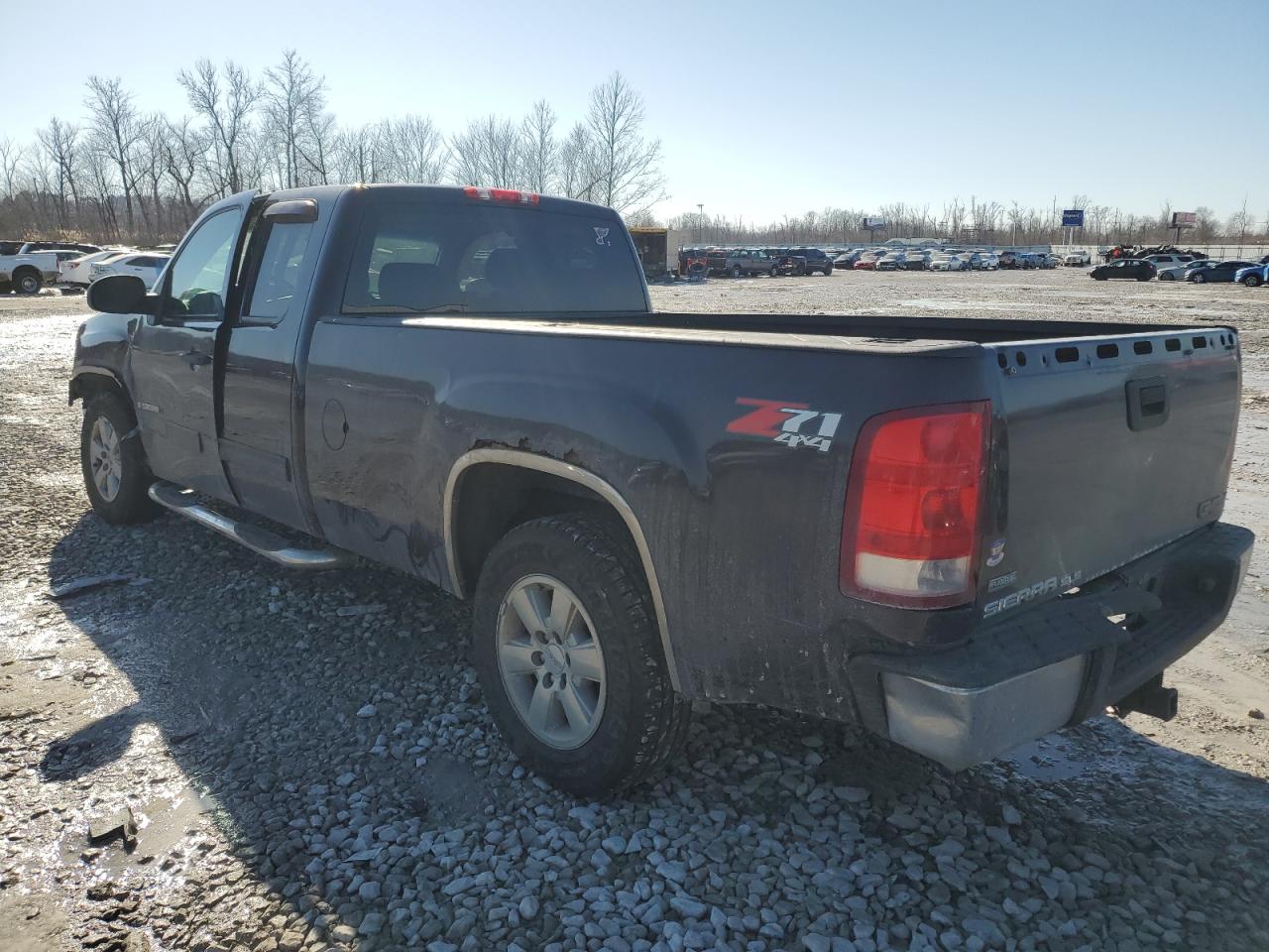 2009 GMC Sierra - Image 2