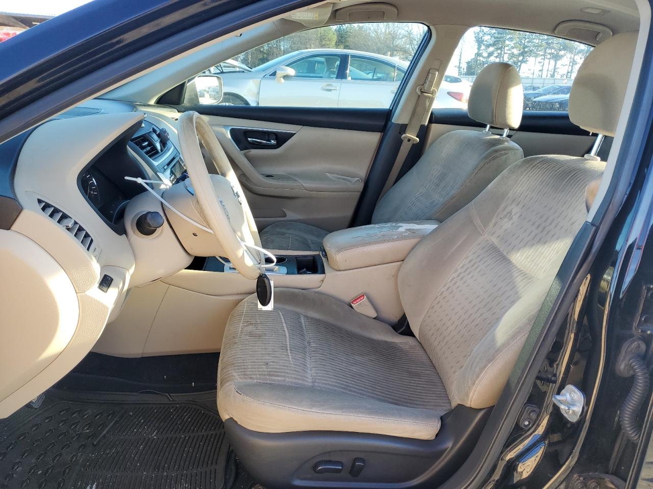 2017 Nissan Altima - Image 7