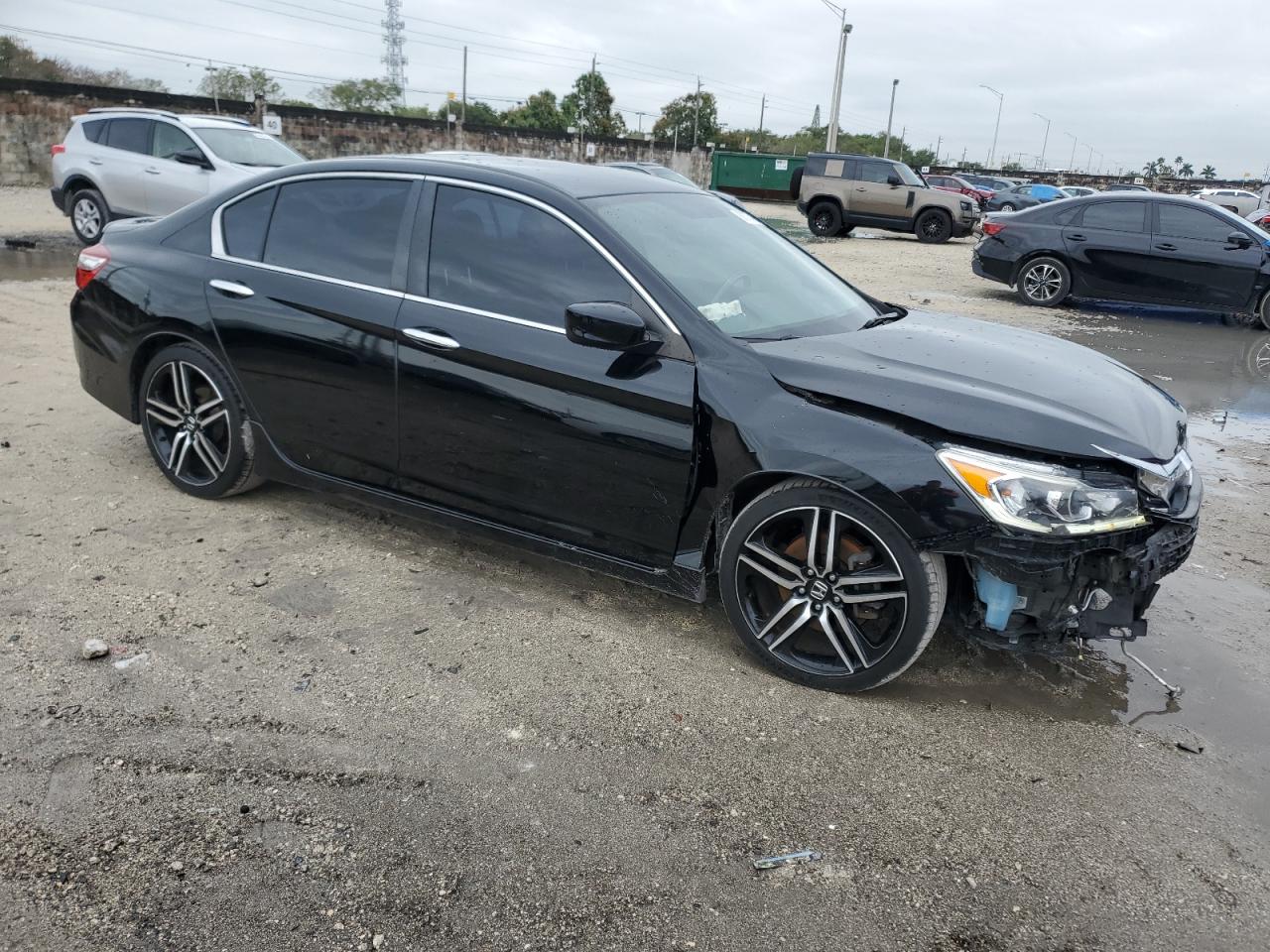 2017 Honda Accord - Image 4