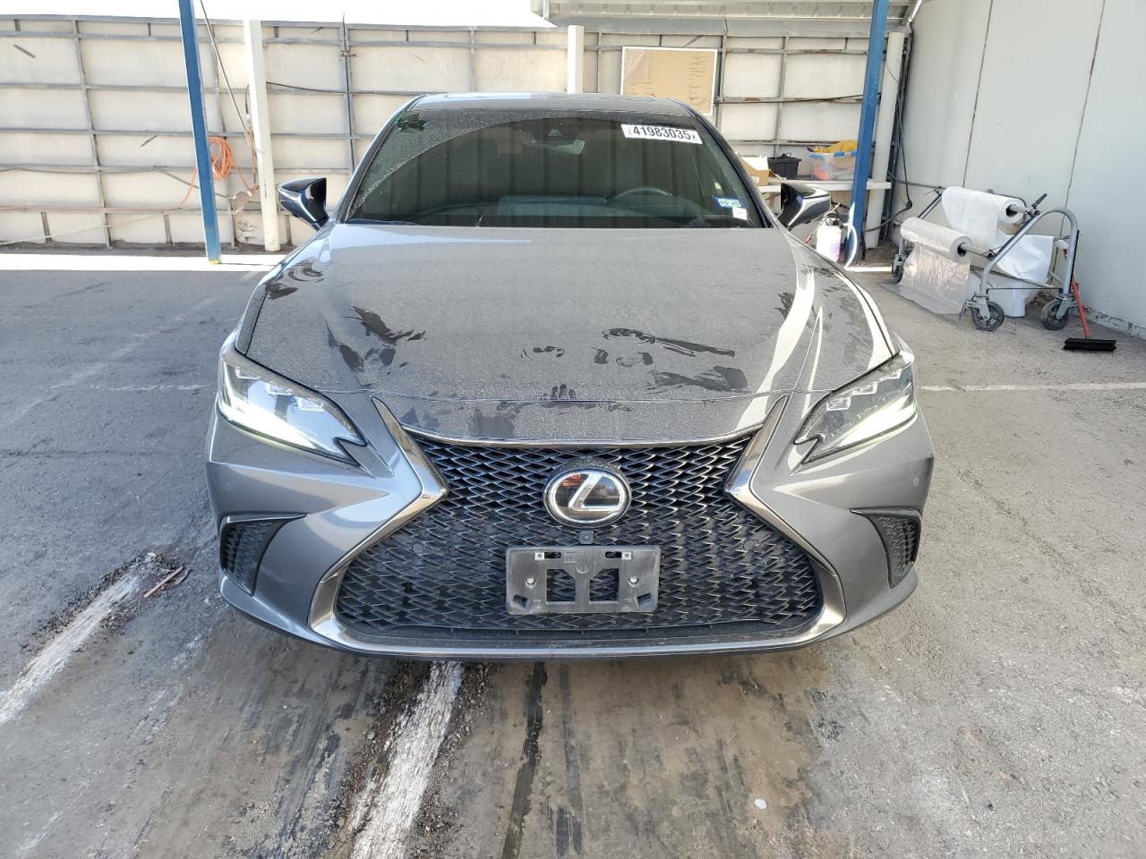 2023 Lexus ES - Image 5