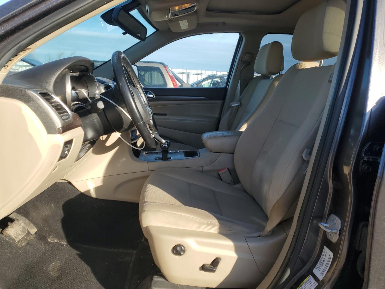 2014 Jeep Grand Cherokee - Image 7