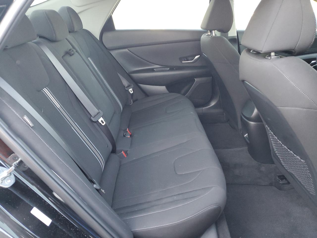 2024 Hyundai Elantra - Image 10