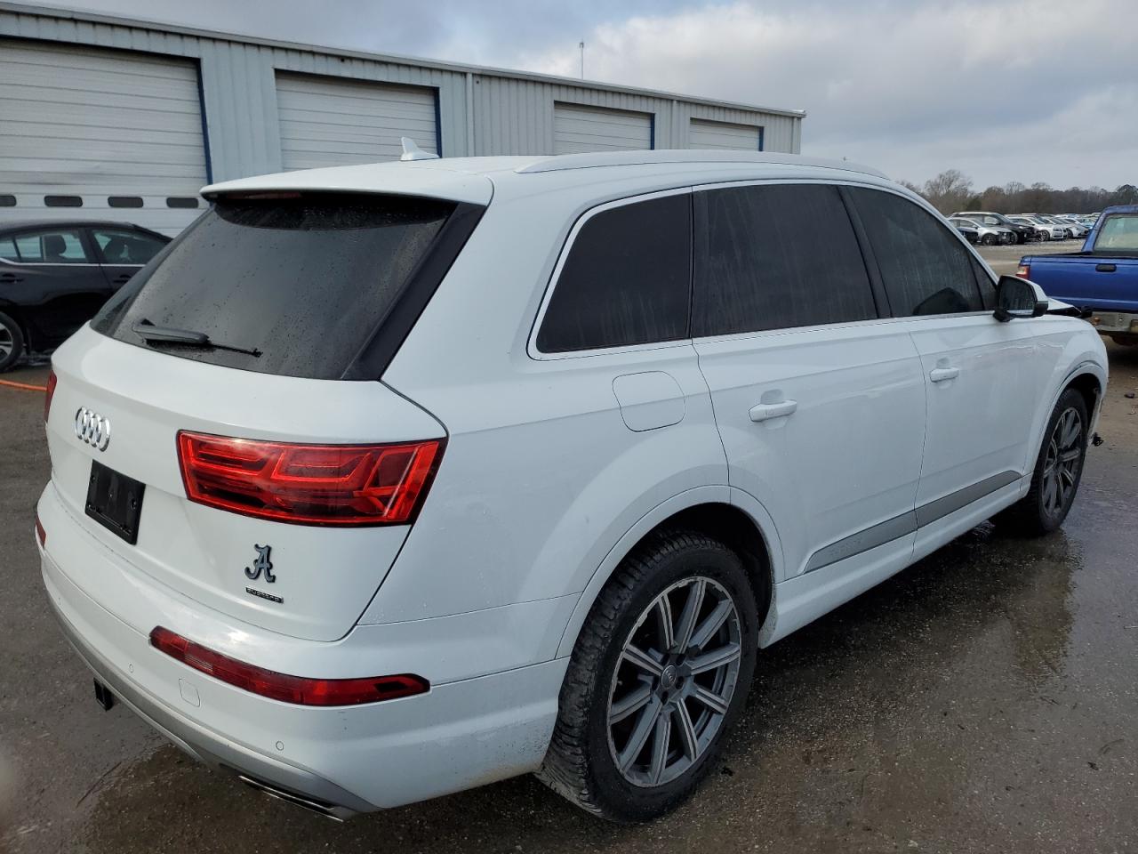 2018 Audi Q7 - Image 3