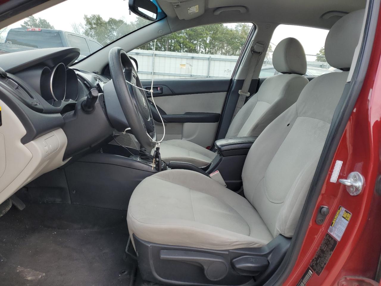 2011 Kia Forte - Image 7