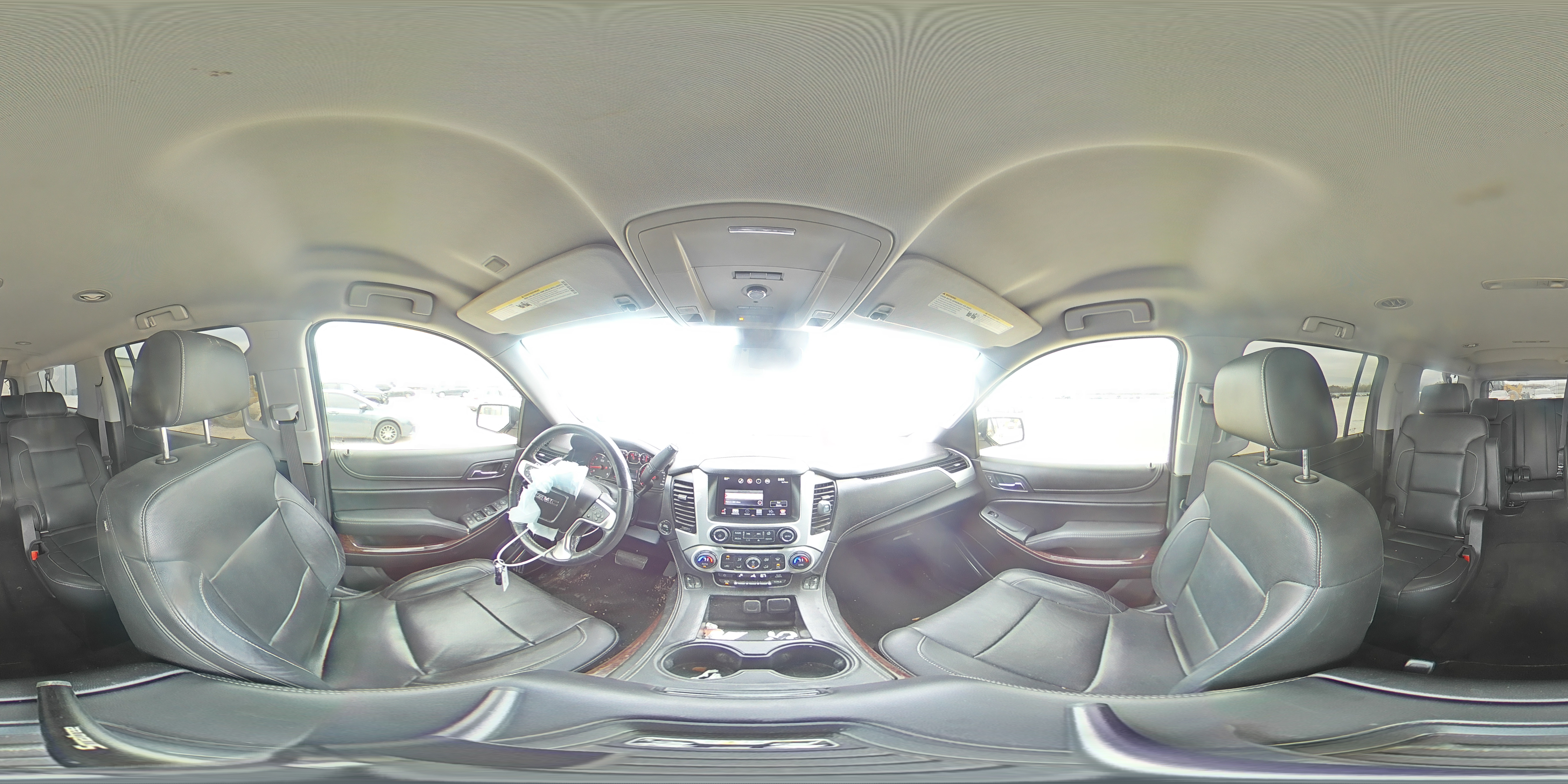 2016 GMC Yukon - Image 14