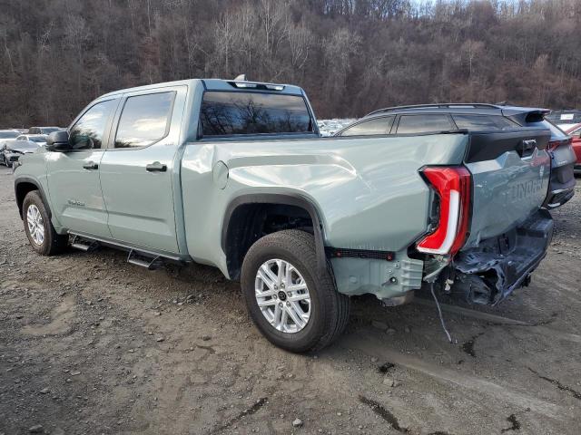  TOYOTA TUNDRA 2024 Зелений