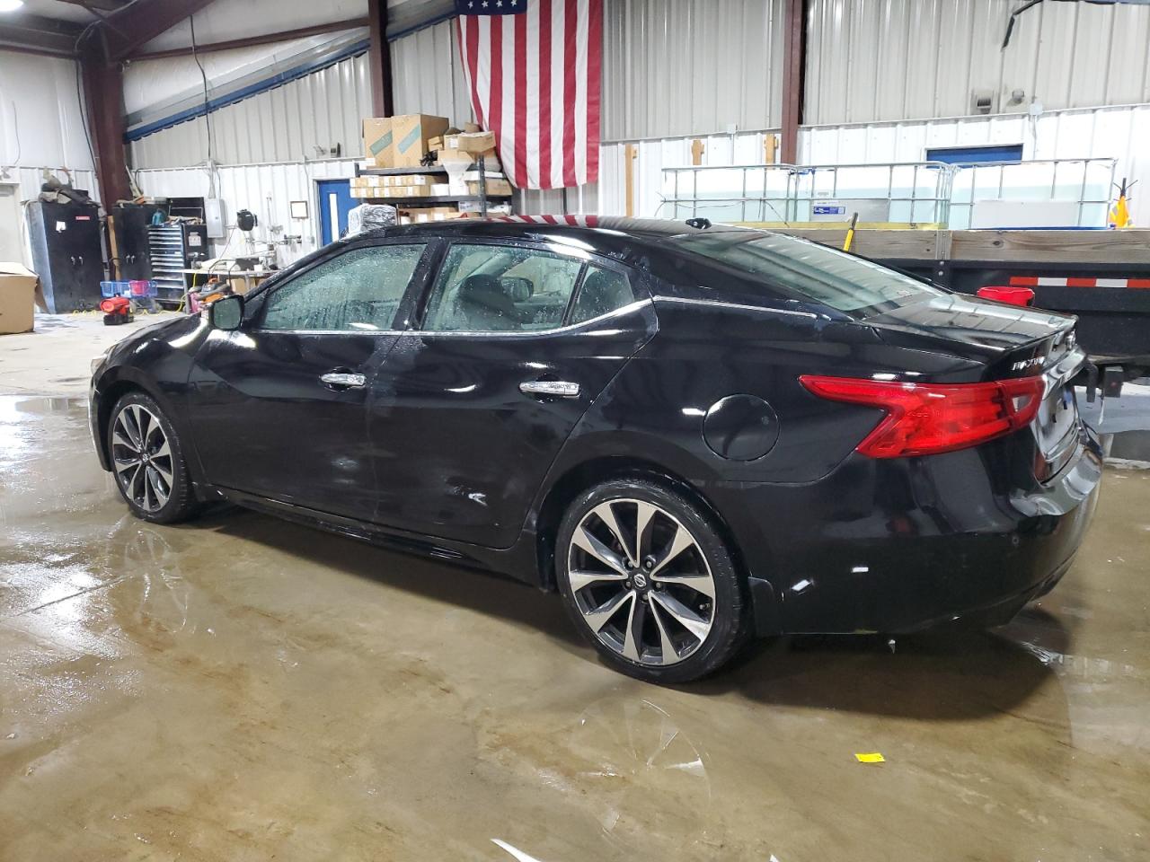 2016 Nissan Maxima - Image 2