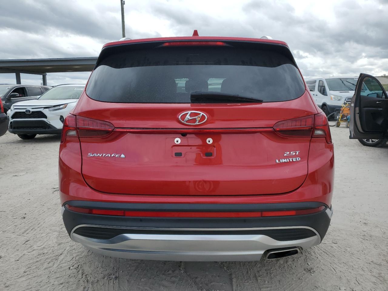2021 Hyundai Santa Fe - Image 6