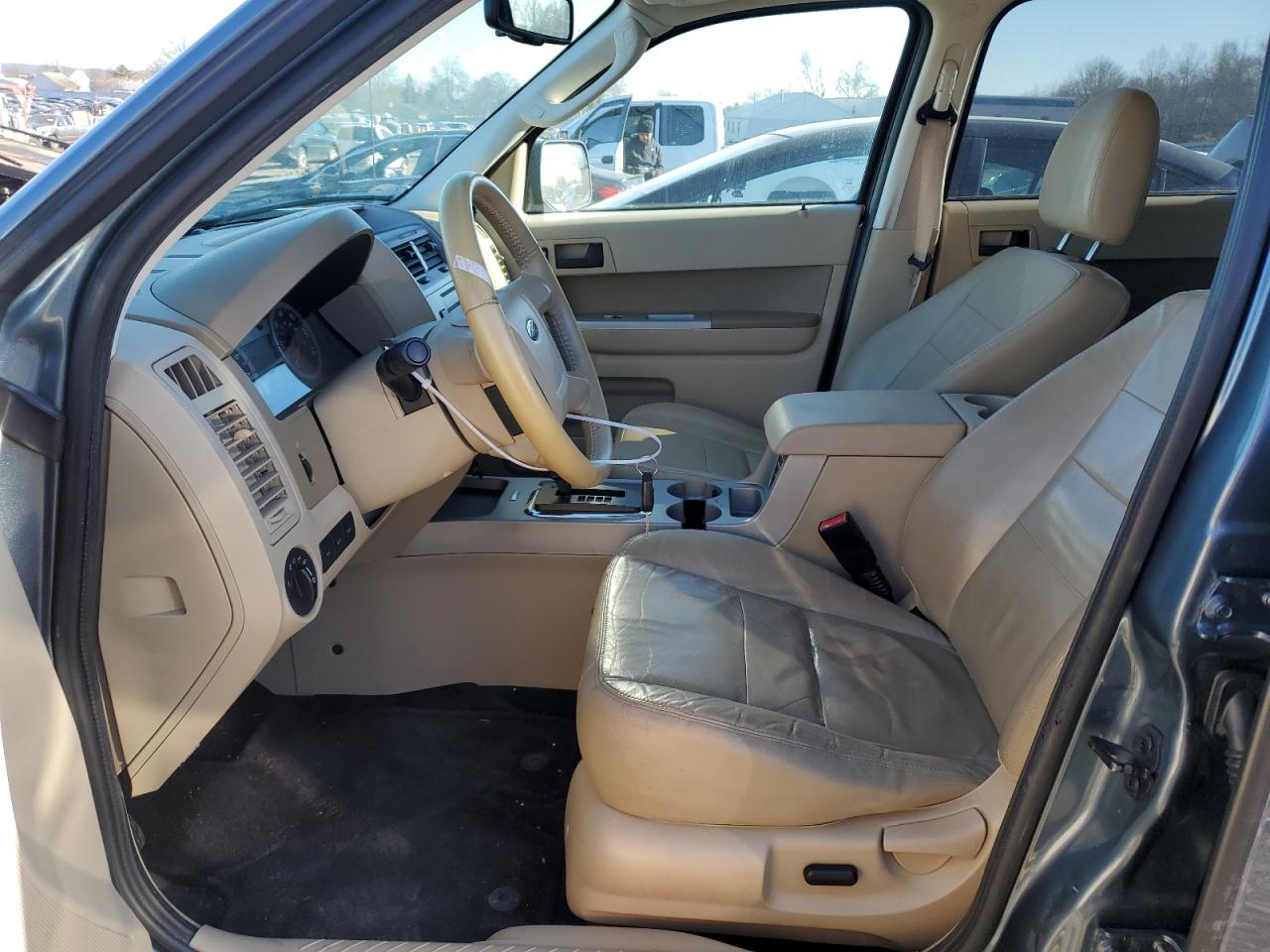 2012 Ford Escape - Image 7