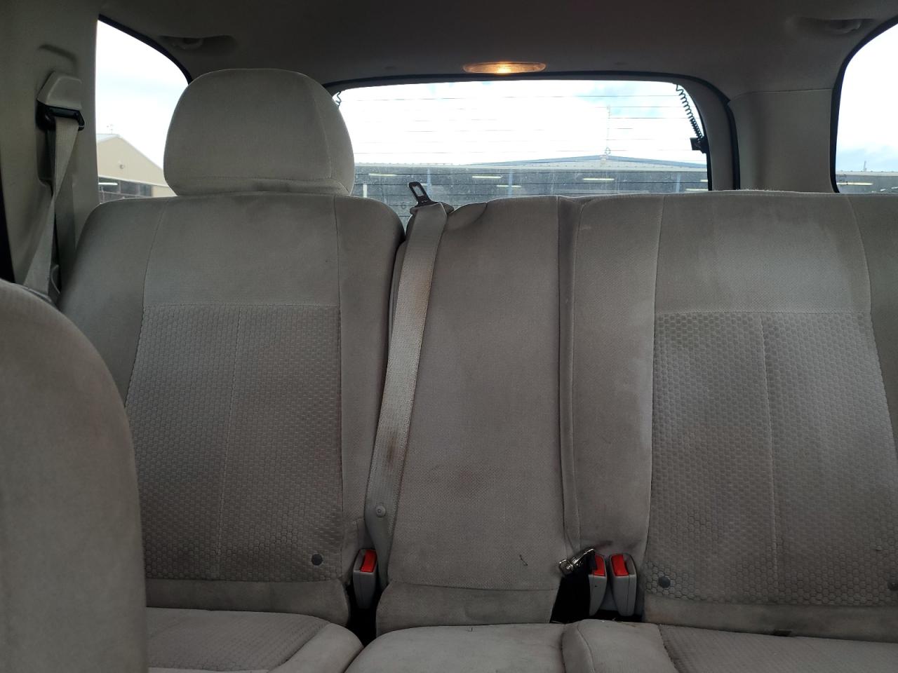 2008 GMC Envoy - Image 10