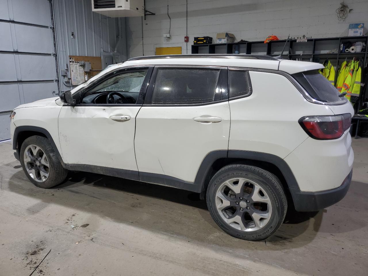 2019 Jeep Compass - Image 2
