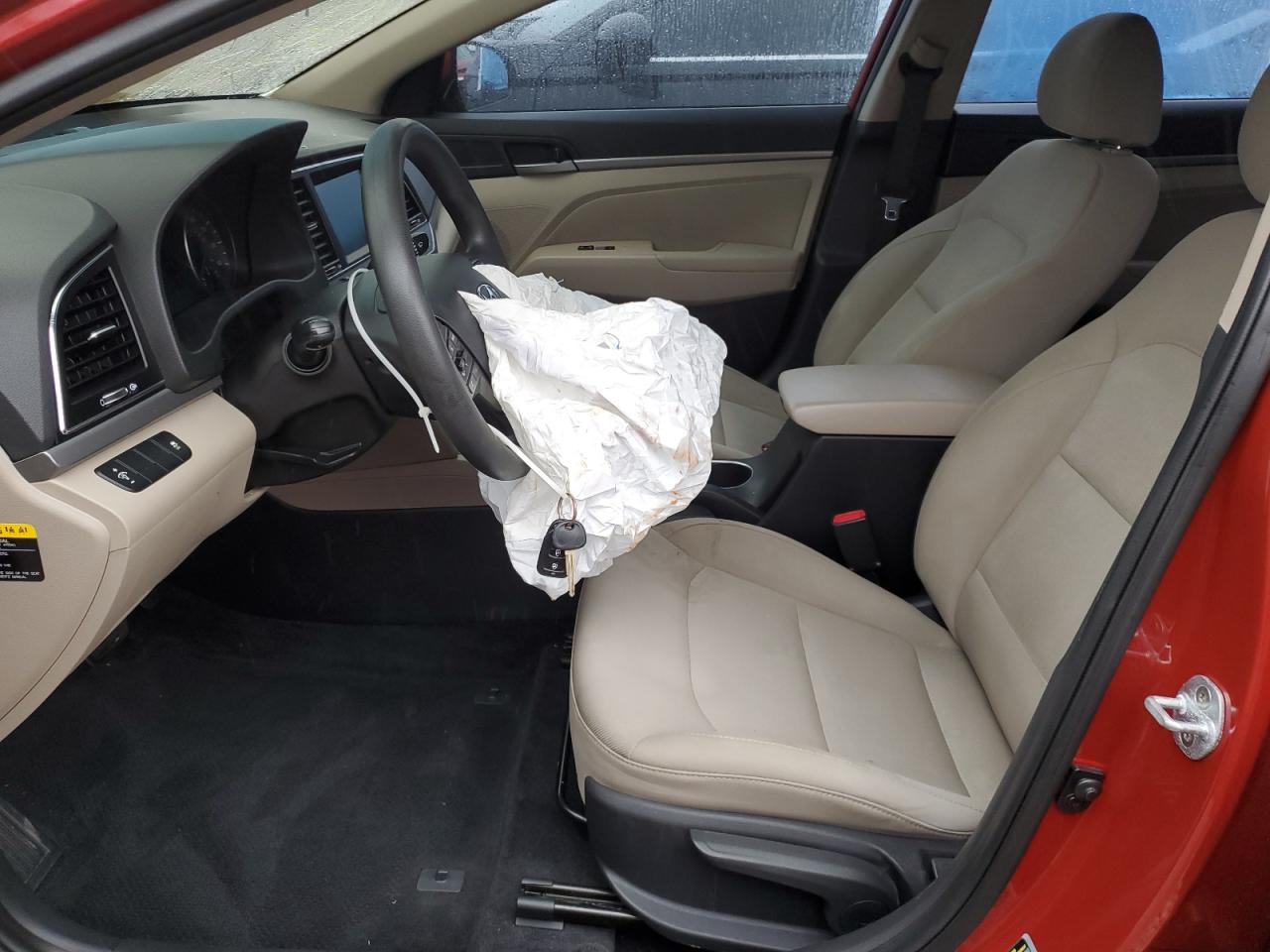 2017 Hyundai Elantra - Image 7