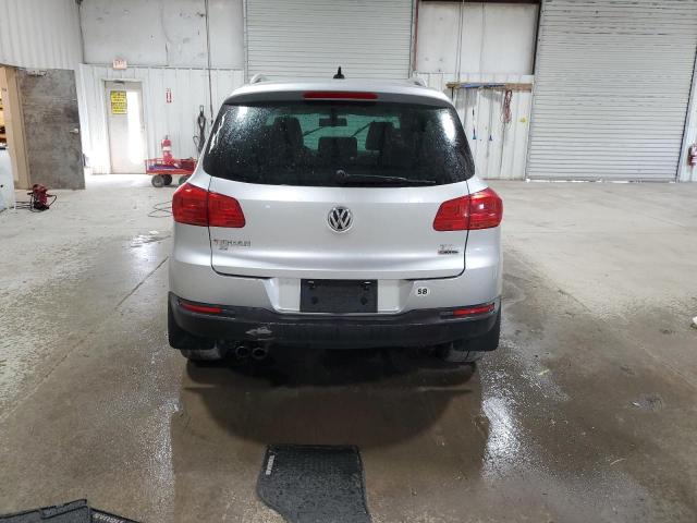  VOLKSWAGEN TIGUAN 2016 Сріблястий