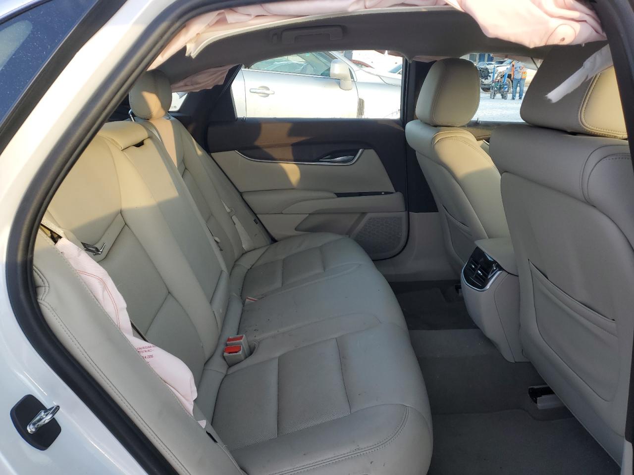 2016 Cadillac XTS - Image 10