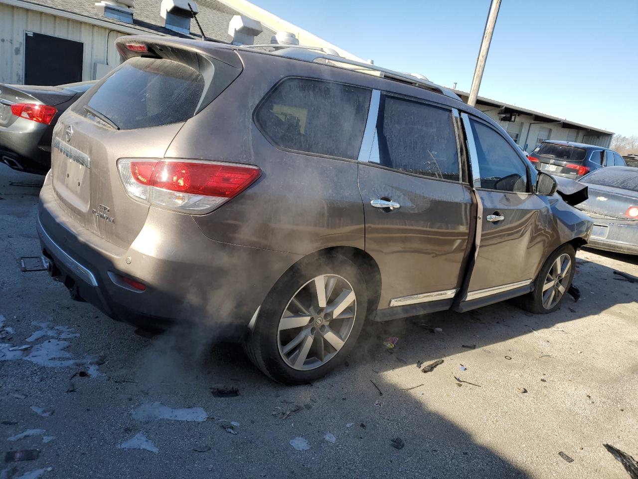 2013 Nissan Pathfinder - Image 3