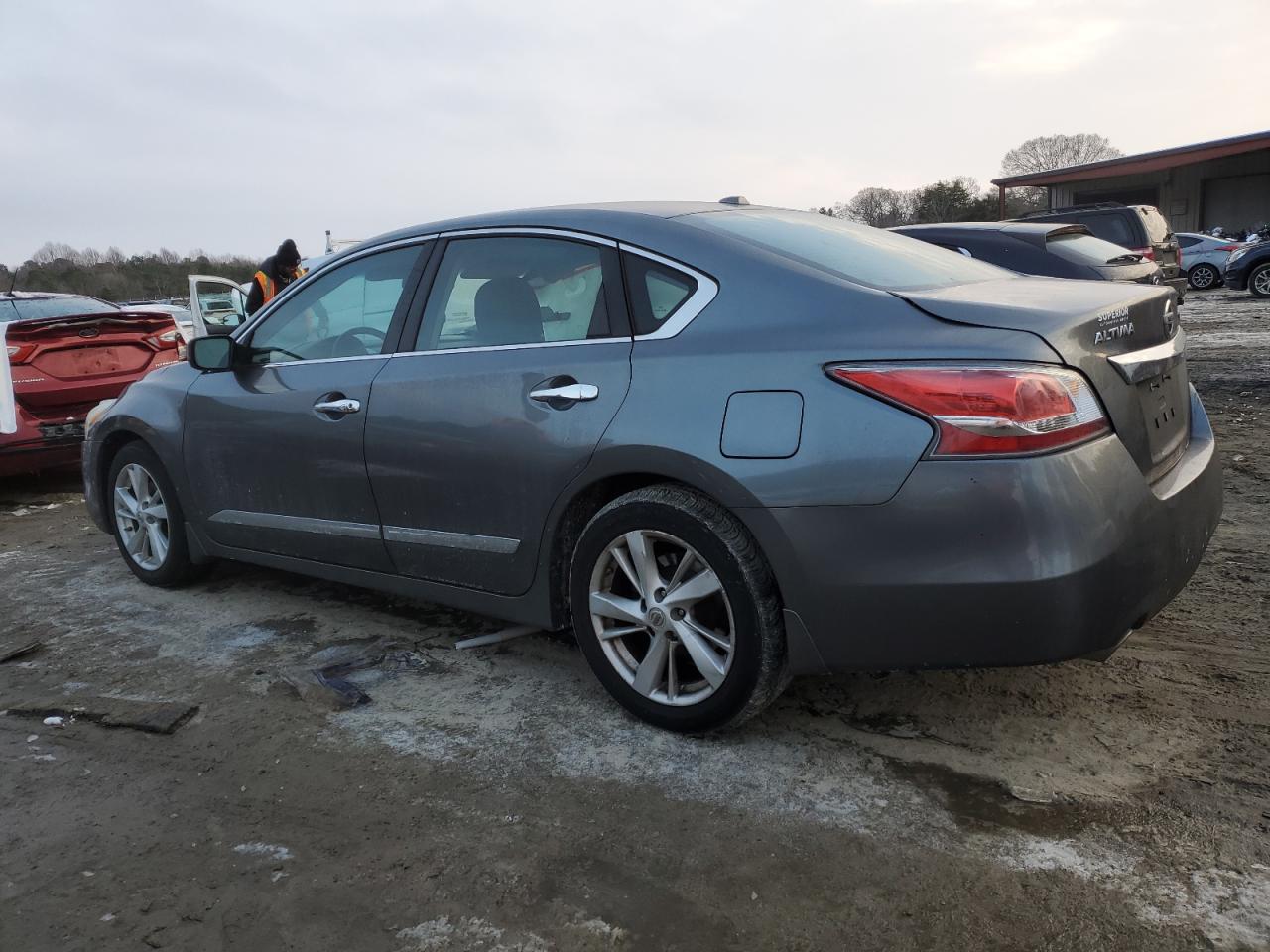2015 Nissan Altima - Image 2