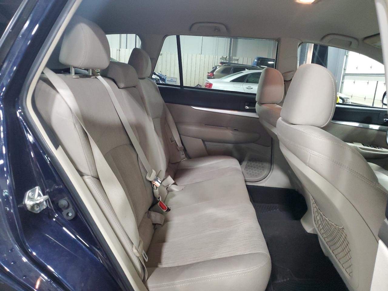 2013 Subaru Outback - Image 11