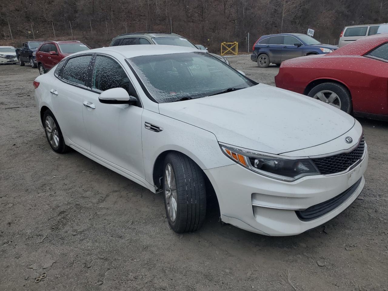 VIN 5XXGT4L31GG083062 2016 KIA OPTIMA no.4