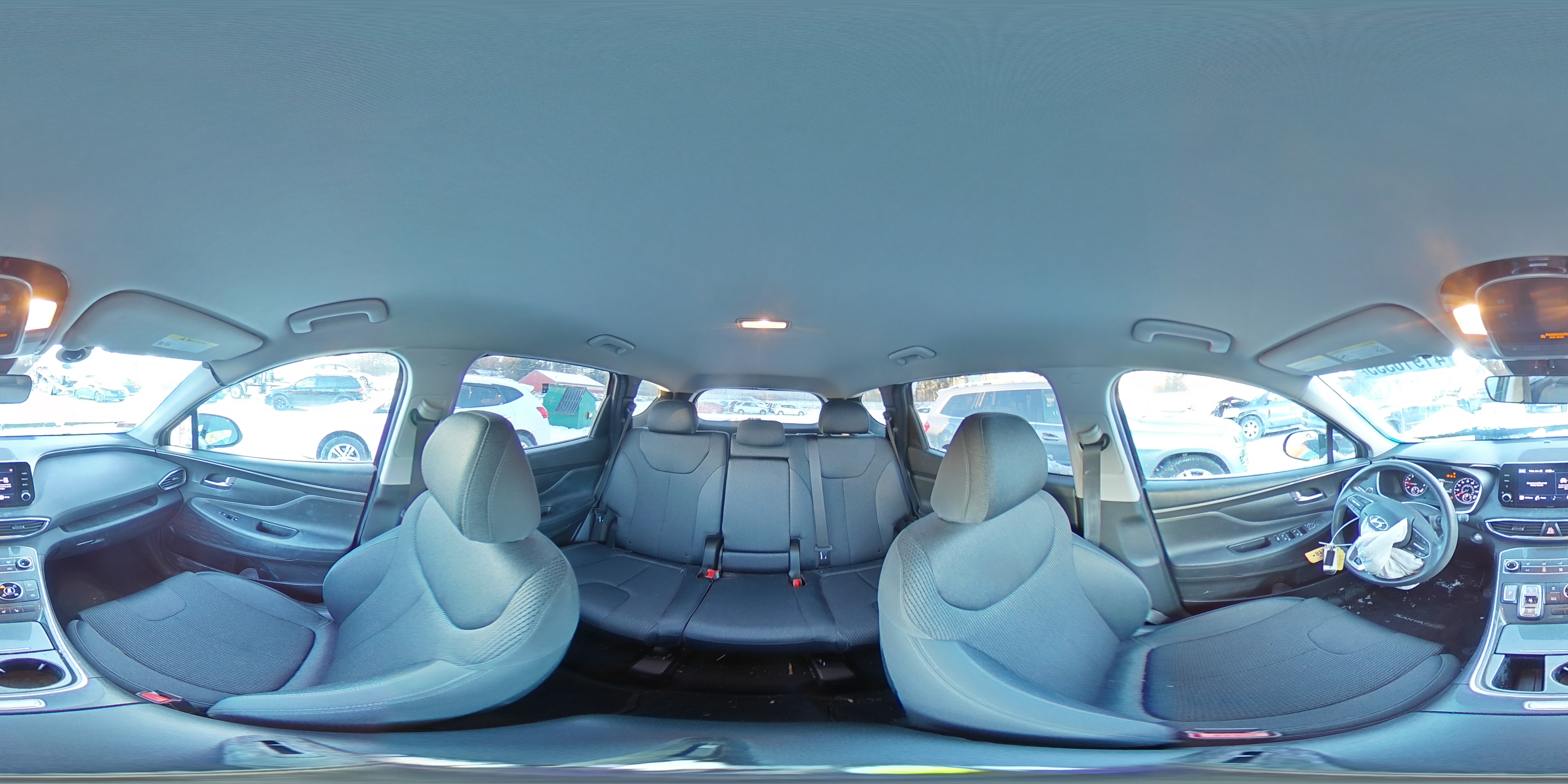 2022 Hyundai Santa Fe - Image 12