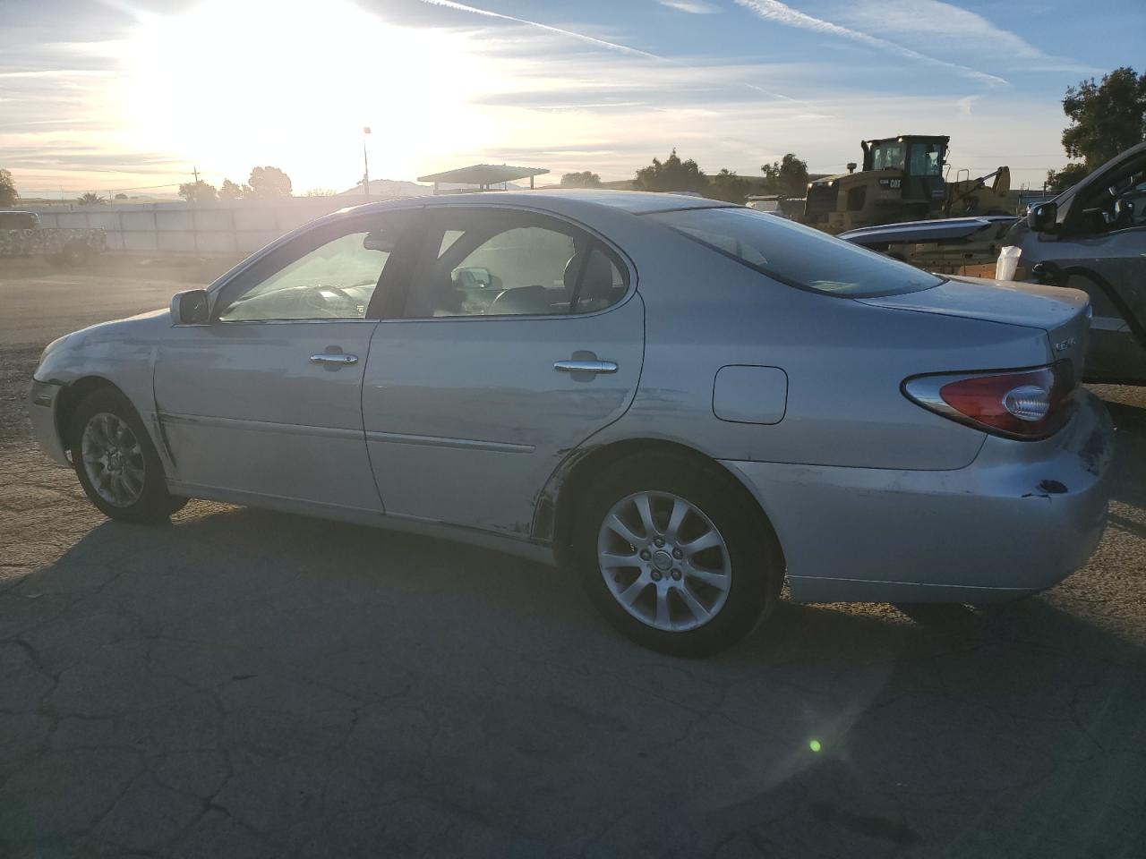 2002 Lexus ES - Image 2
