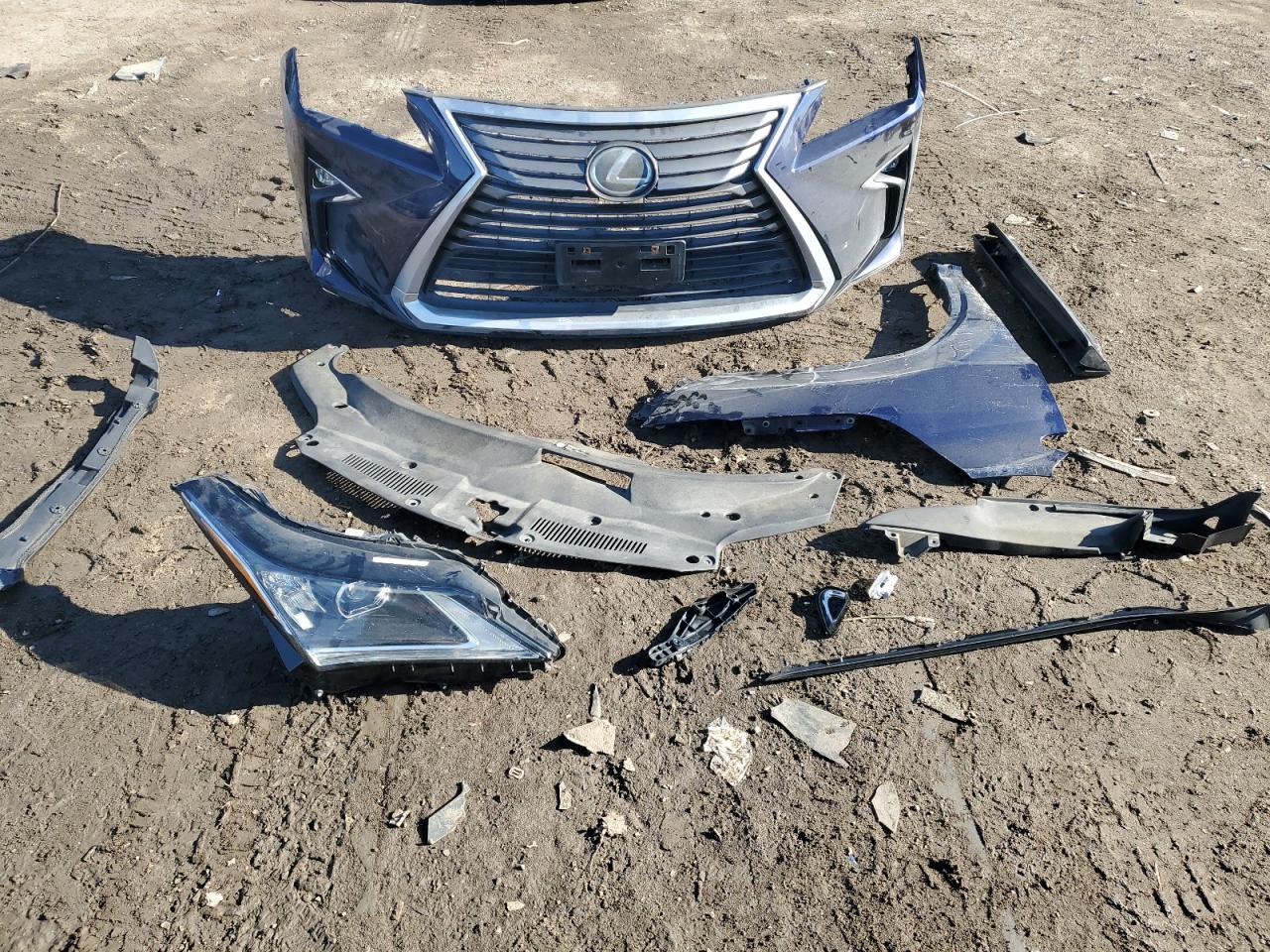 2018 Lexus RX - Image 15