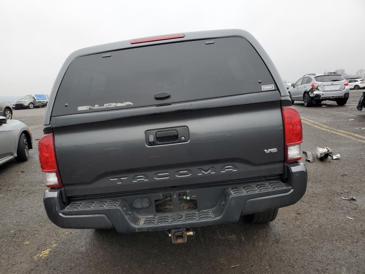 2016 Toyota Tacoma - Image 6