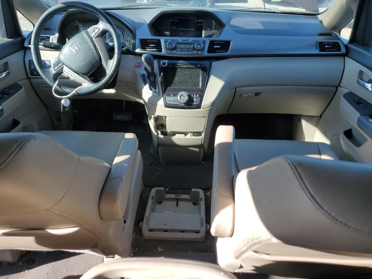 2015 Honda Odyssey - Image 8