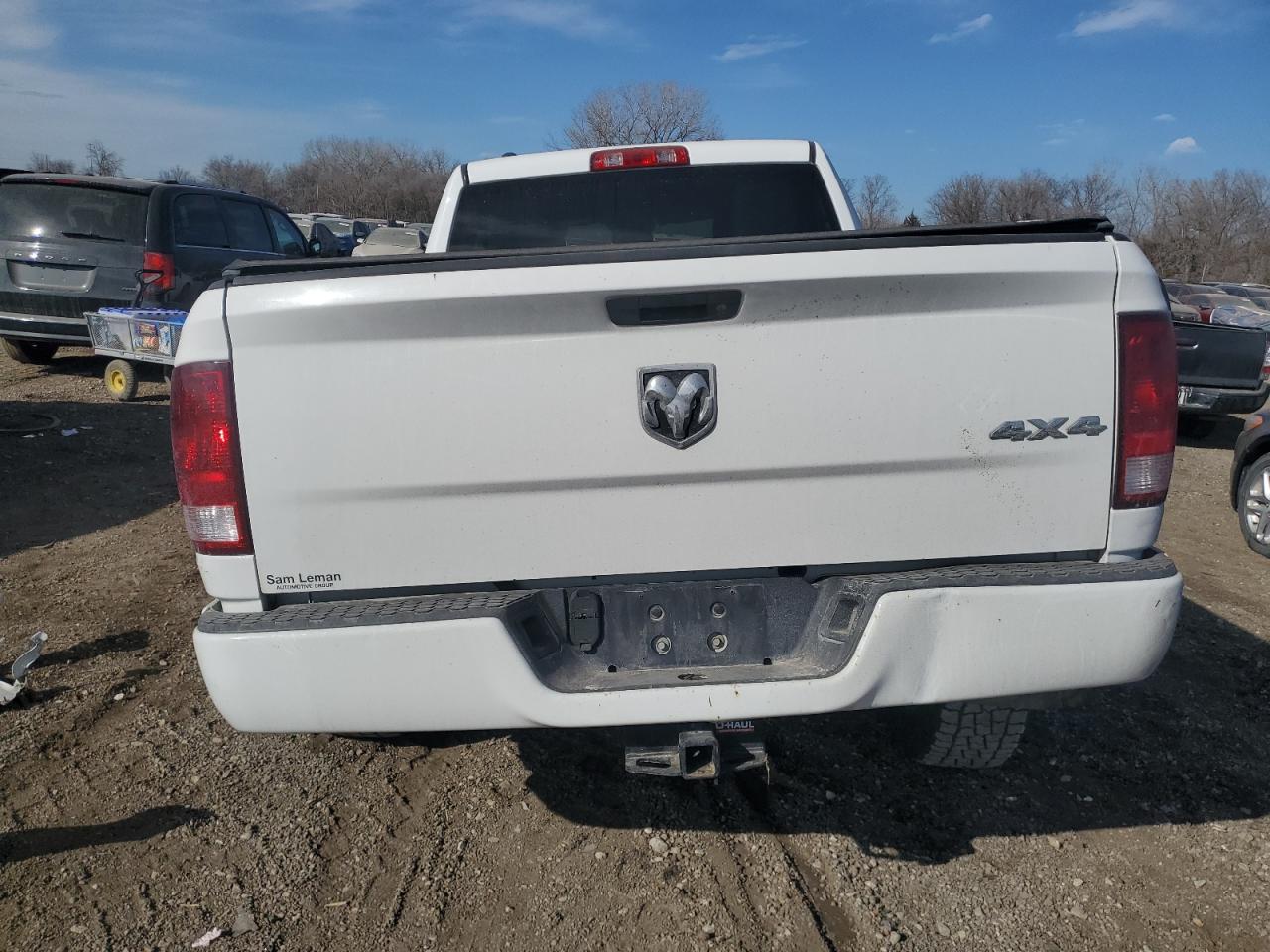 2016 RAM 1500 - Image 6