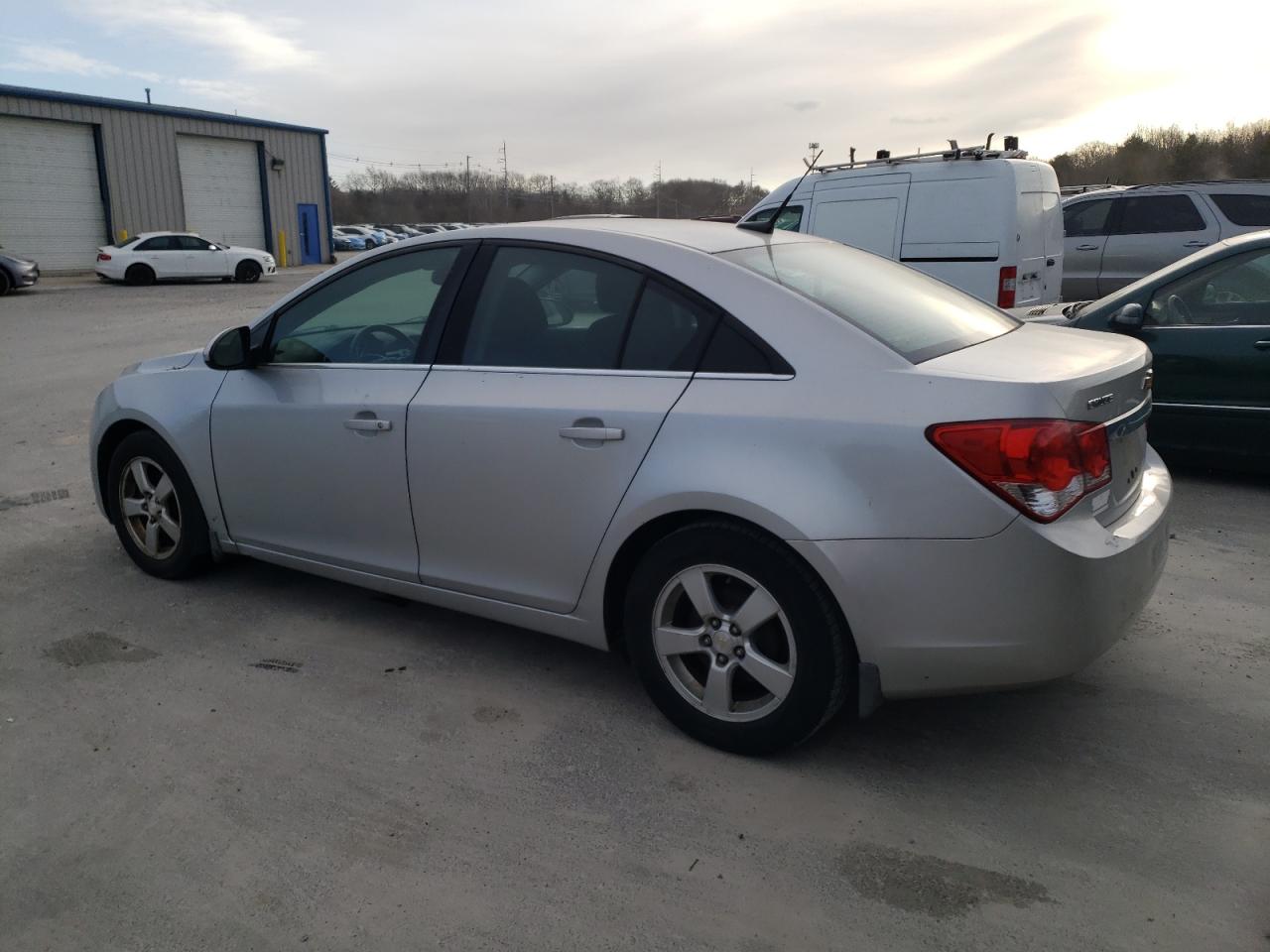 VIN 1G1PC5SB5E7459453 2014 CHEVROLET CRUZE no.2