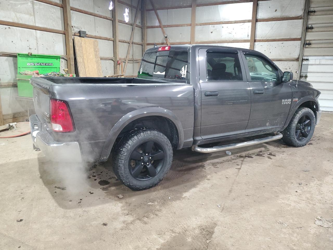 2016 RAM 1500 - Image 3