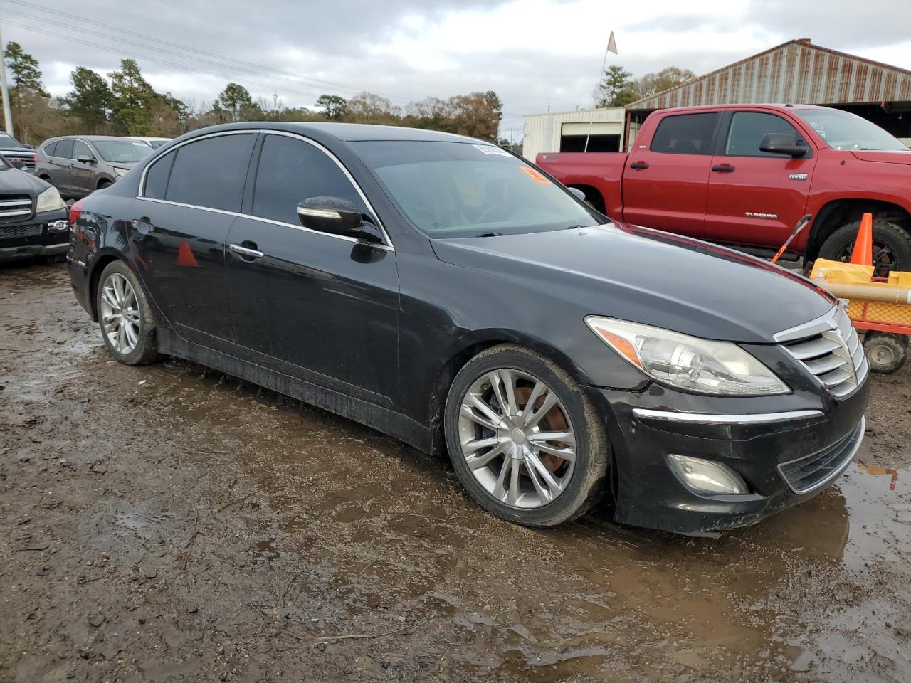 2014 Hyundai Genesis - Image 4
