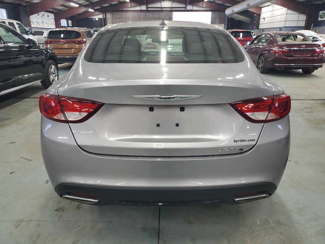 2015 Chrysler 200 - Image 6