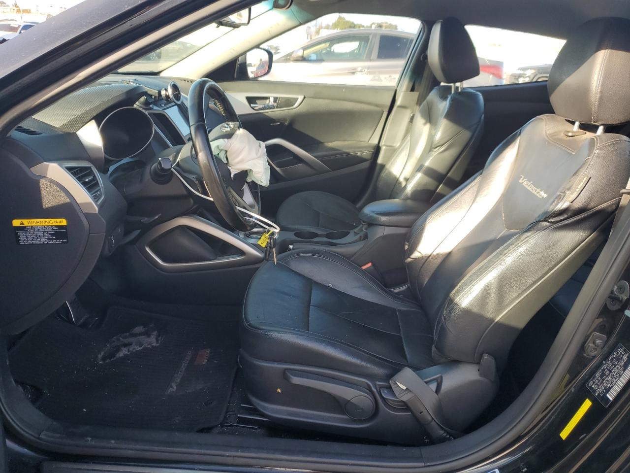 2015 Hyundai Veloster - Image 7