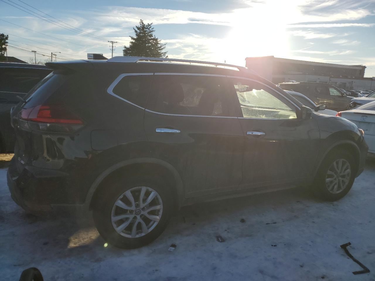 KNMAT2MV1KP558107 NISSAN ROGUE 2019