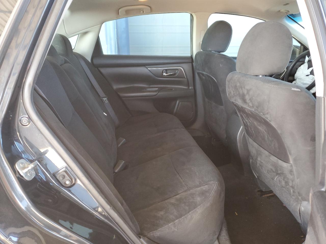 2015 Nissan Altima - Image 11