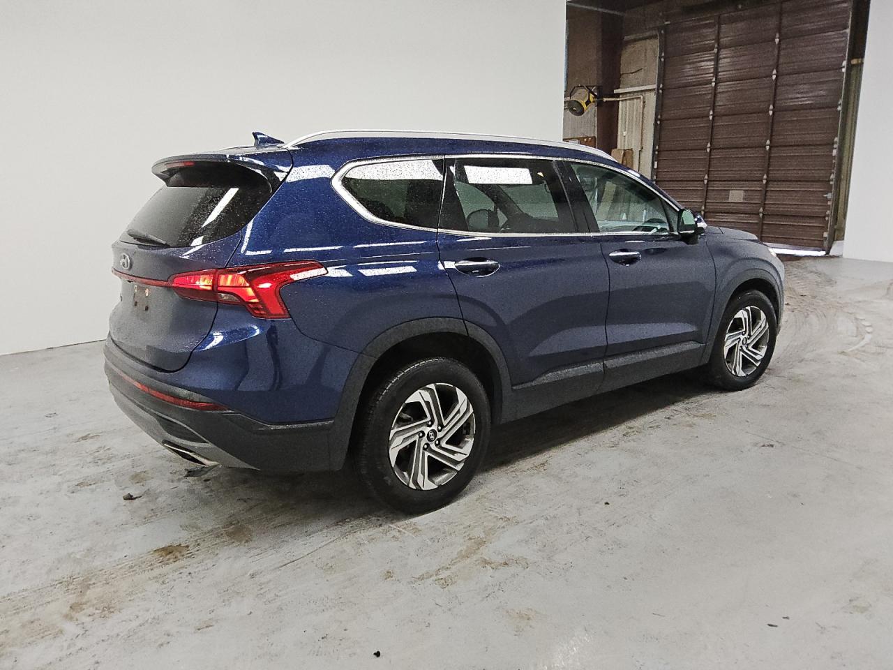 2023 Hyundai Santa Fe - Image 3