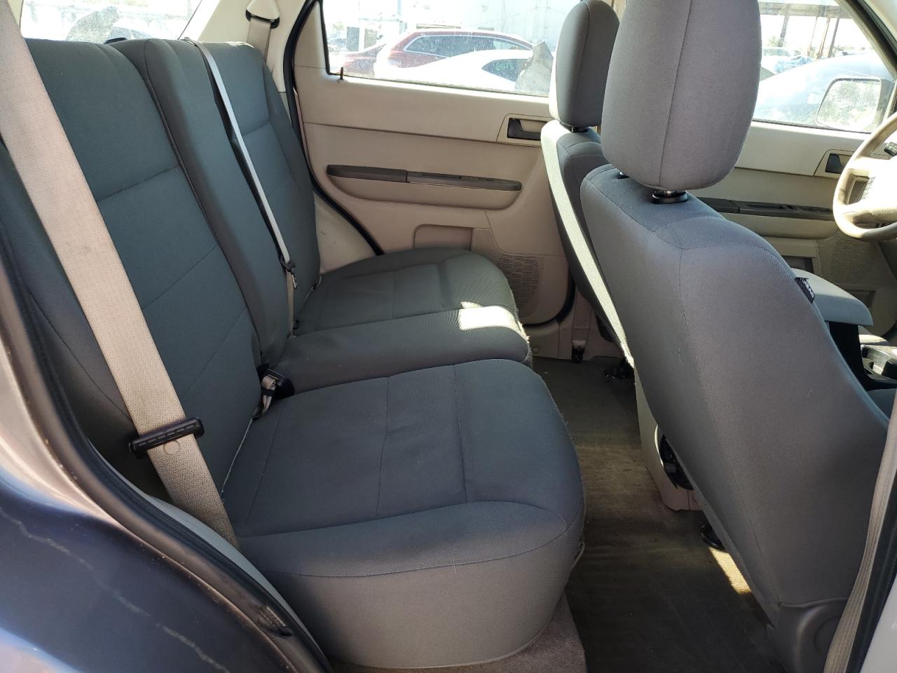 2009 Ford Escape - Image 11