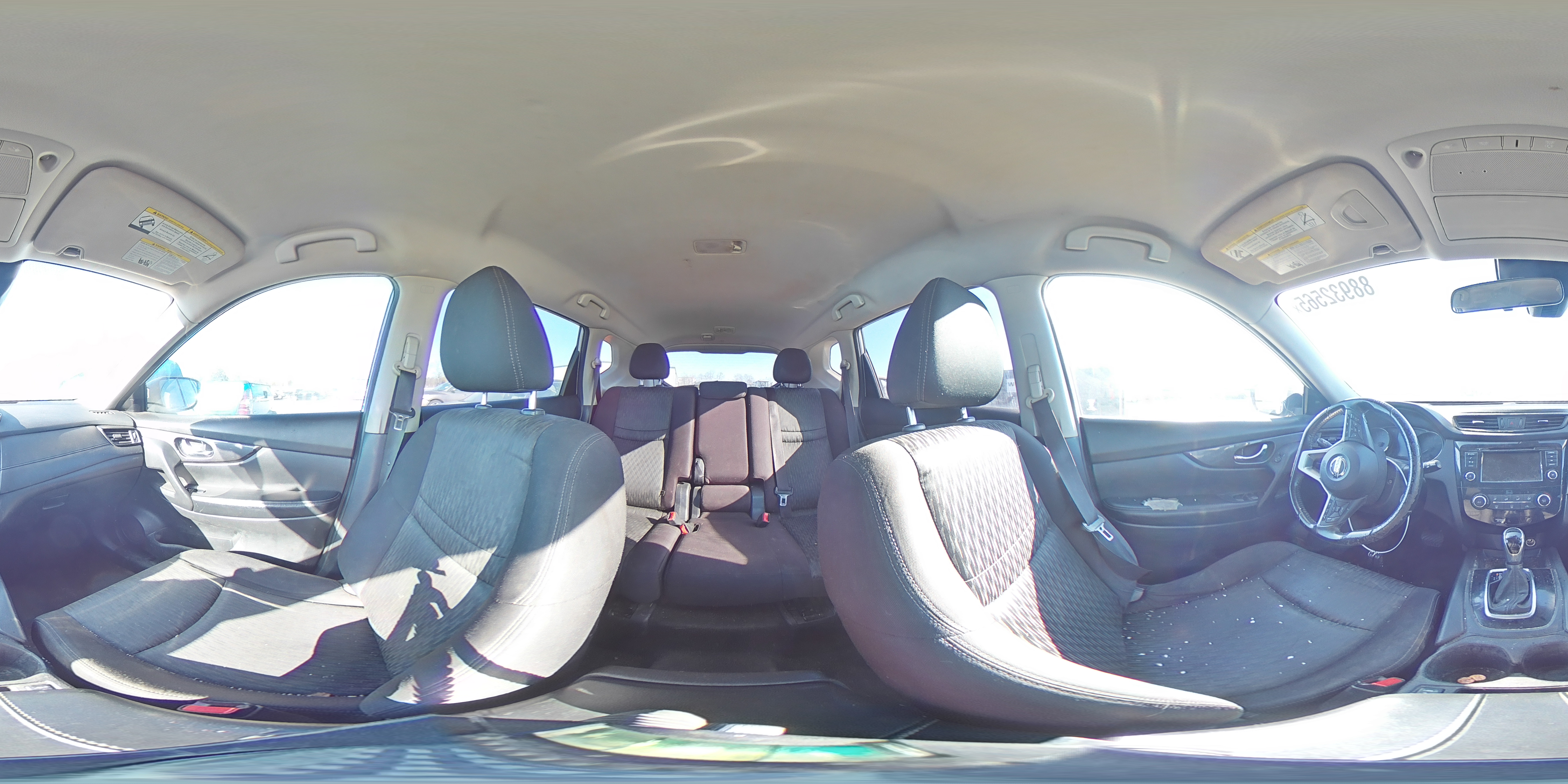 2020 Nissan Rogue - Image 13