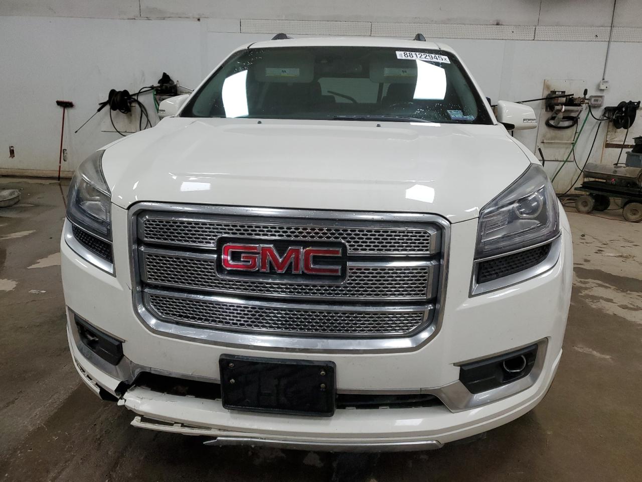 2014 GMC Acadia - Image 5