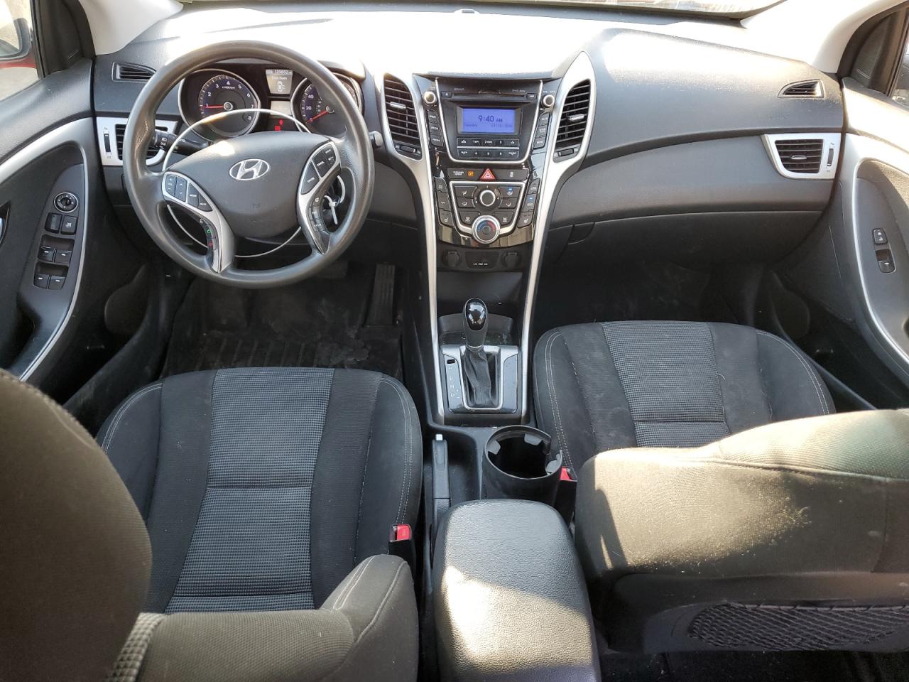 2013 Hyundai Elantra - Image 8