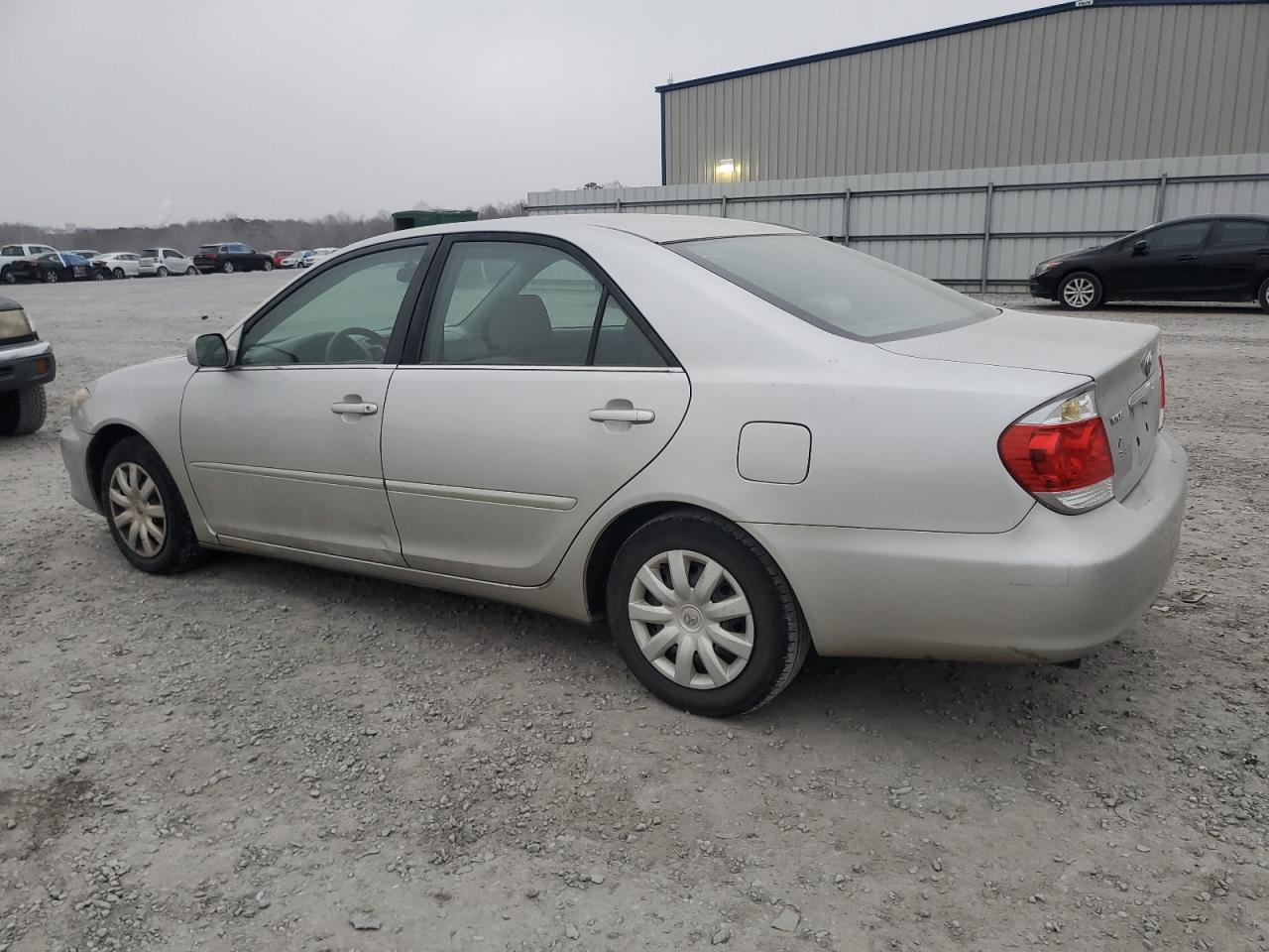 2005 Toyota Camry - Image 2