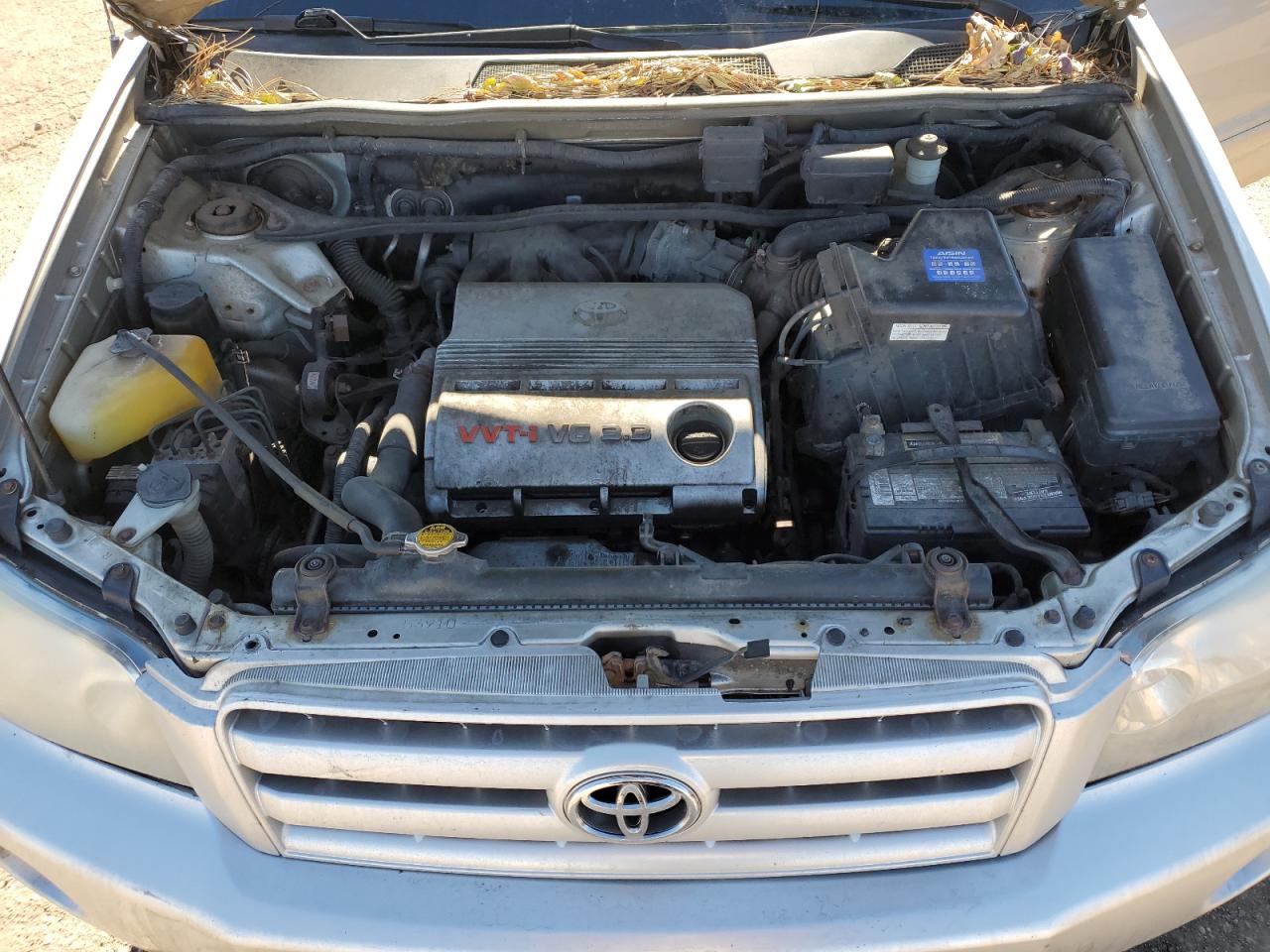 2005 Toyota Highlander - Image 12