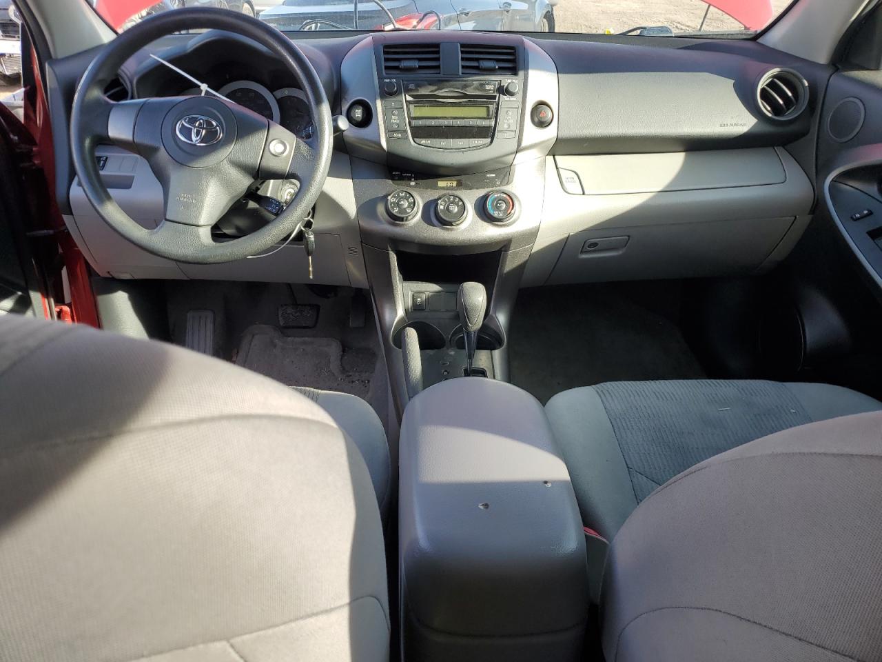 2010 Toyota RAV 4 - Image 8