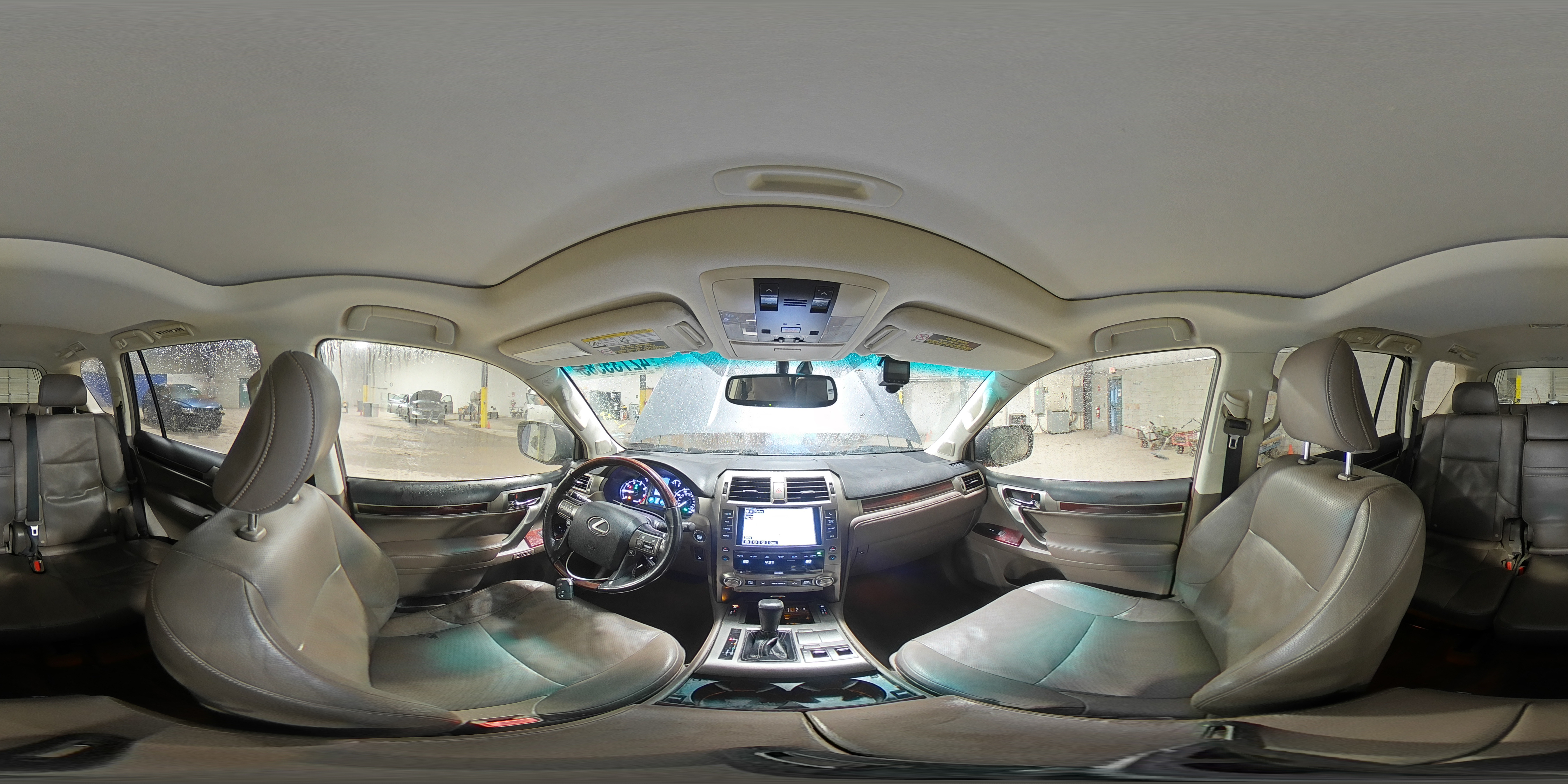 2017 Lexus GX - Image 16