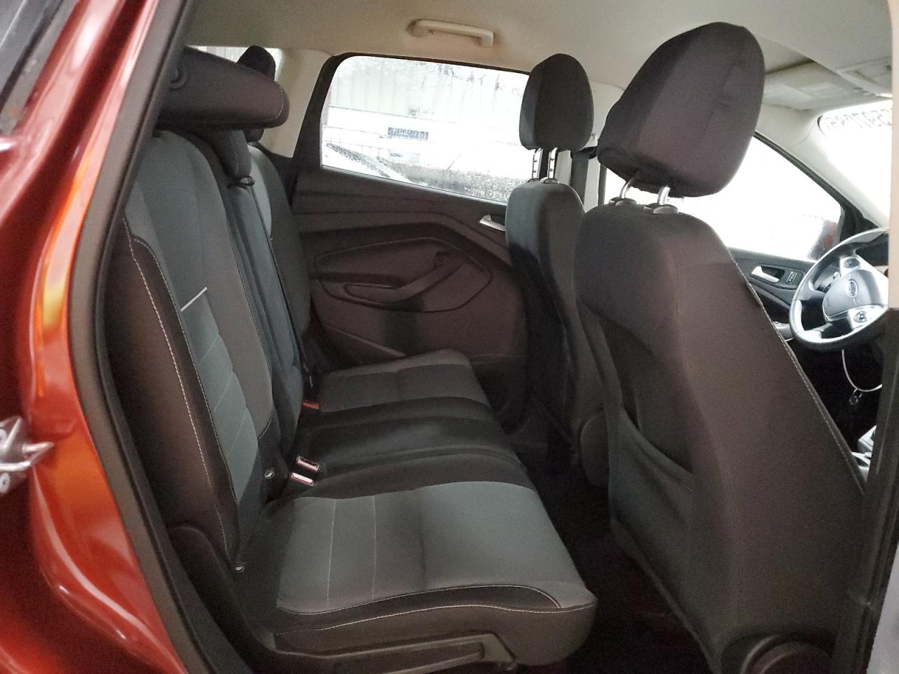 2015 Ford Escape - Image 11