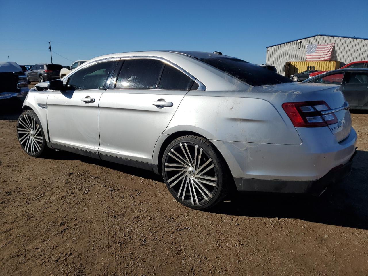 2019 Ford Taurus - Image 2