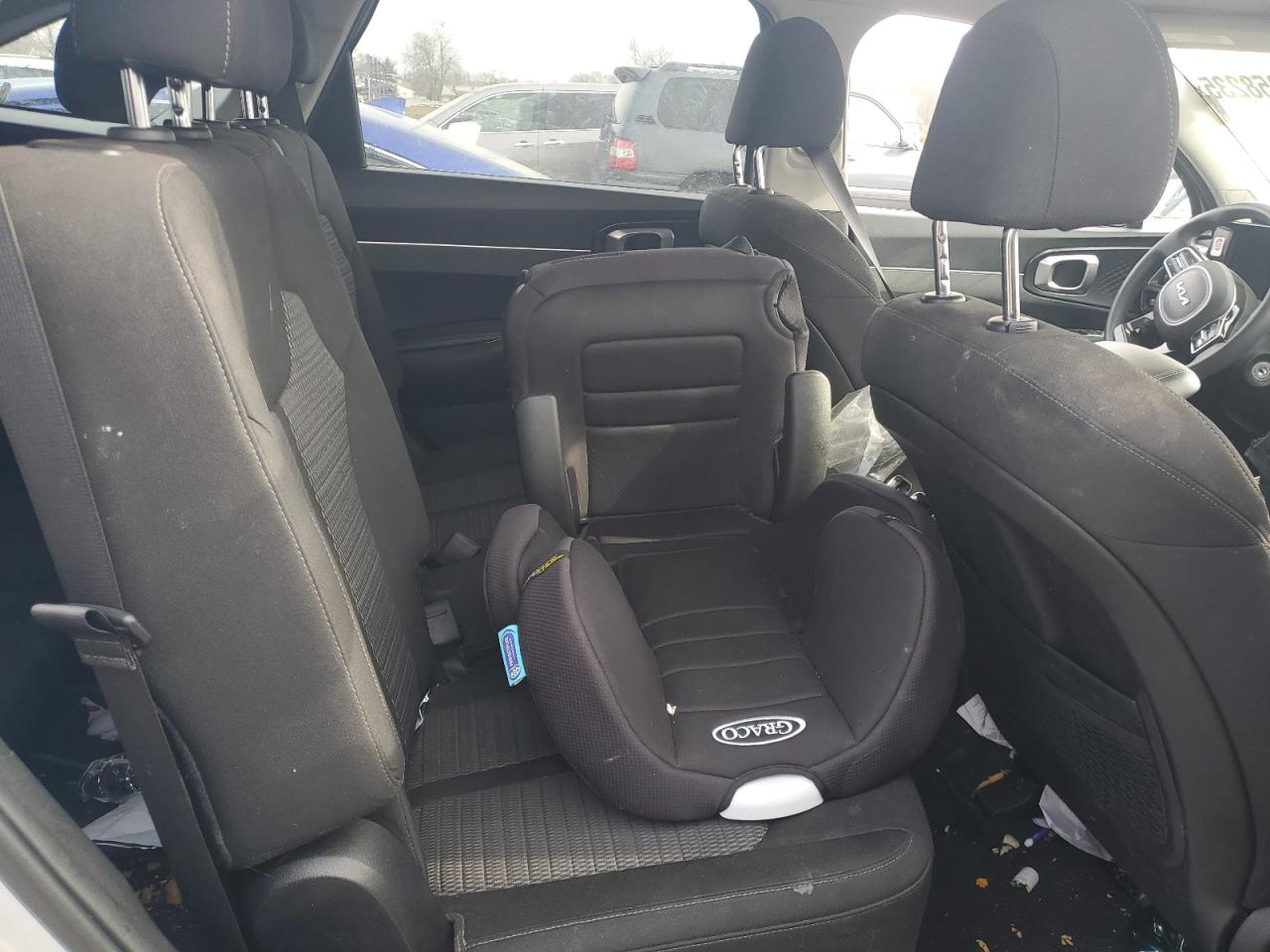 2022 Kia Sorento - Image 11