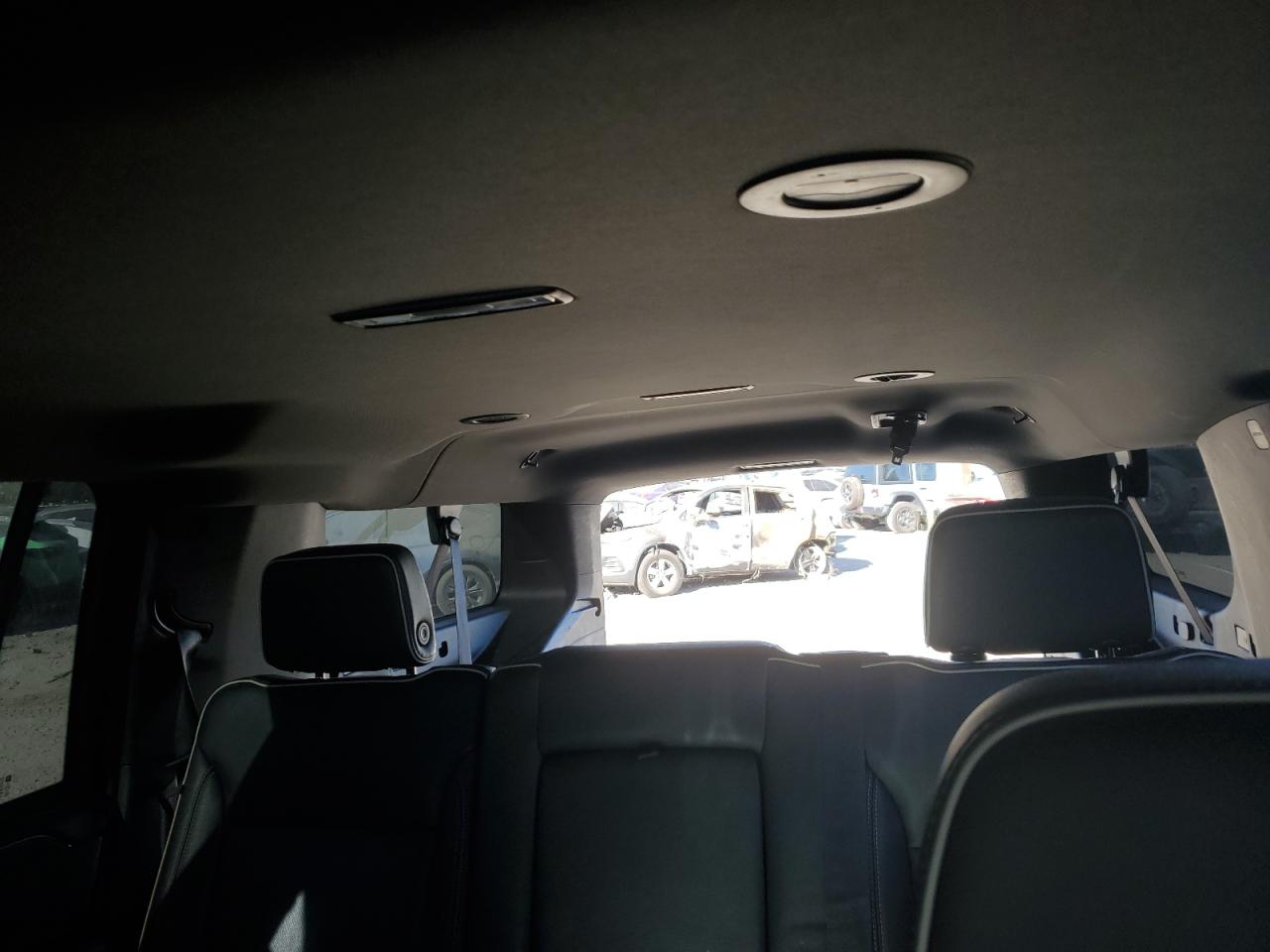 2021 GMC Yukon - Image 10